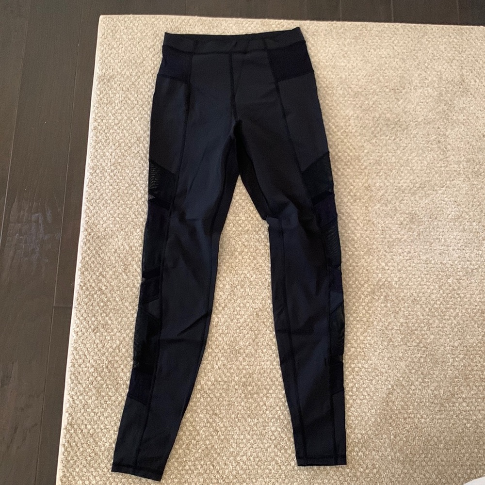 Lululemon High Rise leggings.